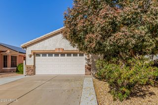 1136 E SAN TAN Drive, Gilbert, AZ 85296