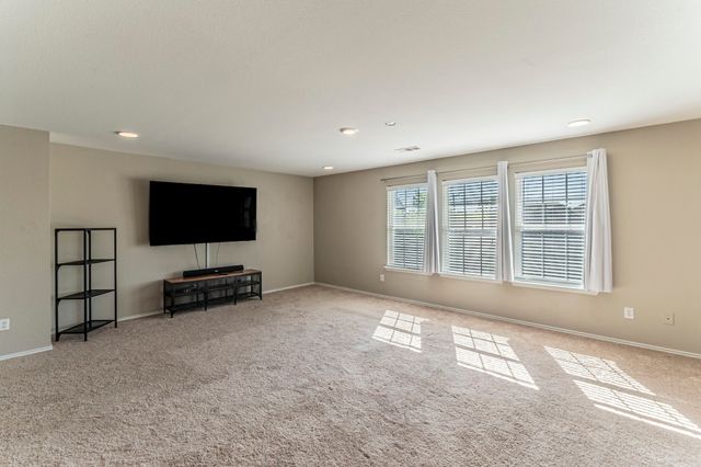 115 Matamoros Street, Grand Prairie, TX 75051