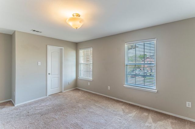 115 Matamoros Street, Grand Prairie, TX 75051