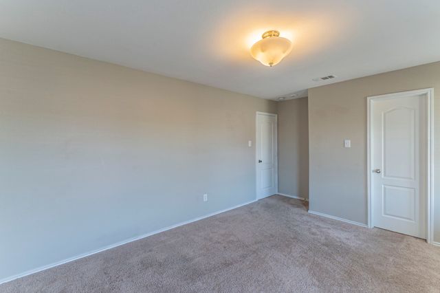 115 Matamoros Street, Grand Prairie, TX 75051