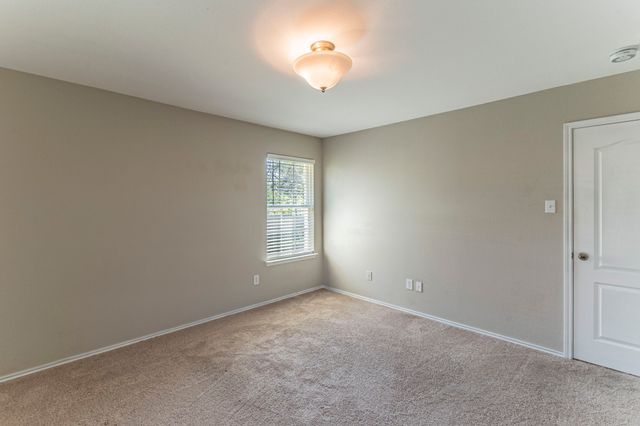 115 Matamoros Street, Grand Prairie, TX 75051