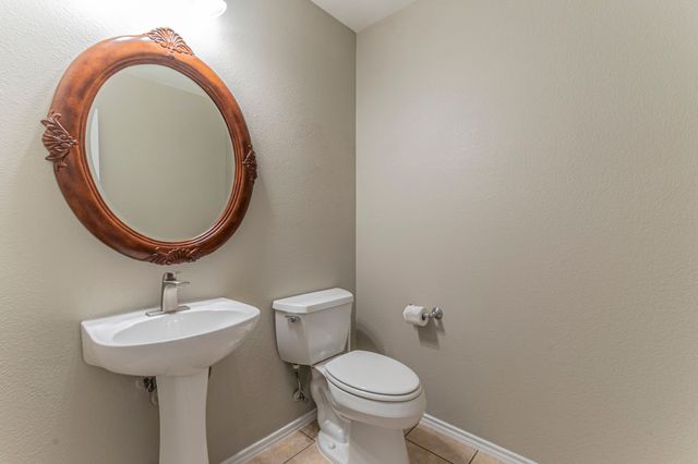 115 Matamoros Street, Grand Prairie, TX 75051