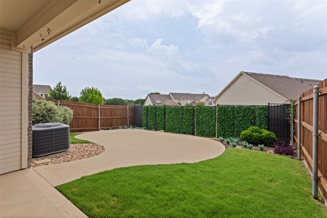 101 Legacy Boulevard, Weatherford, TX 76085