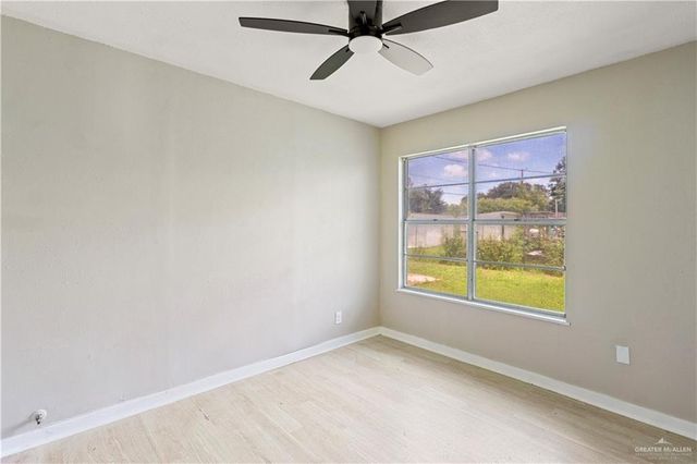 1125 W Schunior Street, Edinburg, TX 78541