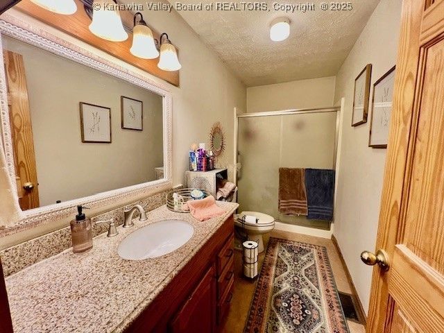 39 Savannah Lane, Elkview, WV 25071