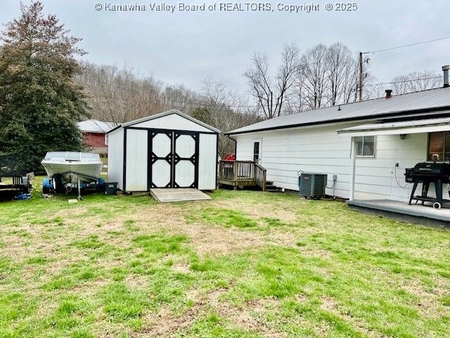 39 Savannah Lane, Elkview, WV 25071