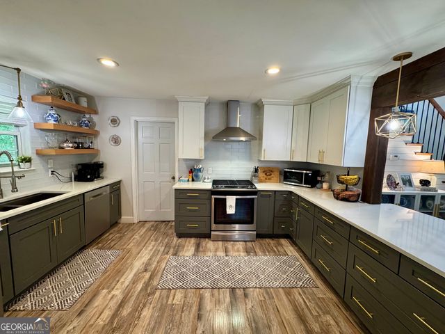 202 Commodore Drive, Milledgeville, GA 31061