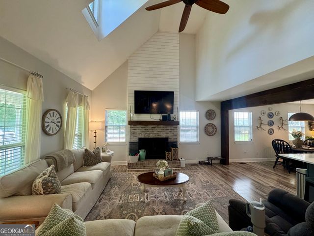 202 Commodore Drive, Milledgeville, GA 31061
