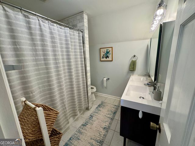202 Commodore Drive, Milledgeville, GA 31061