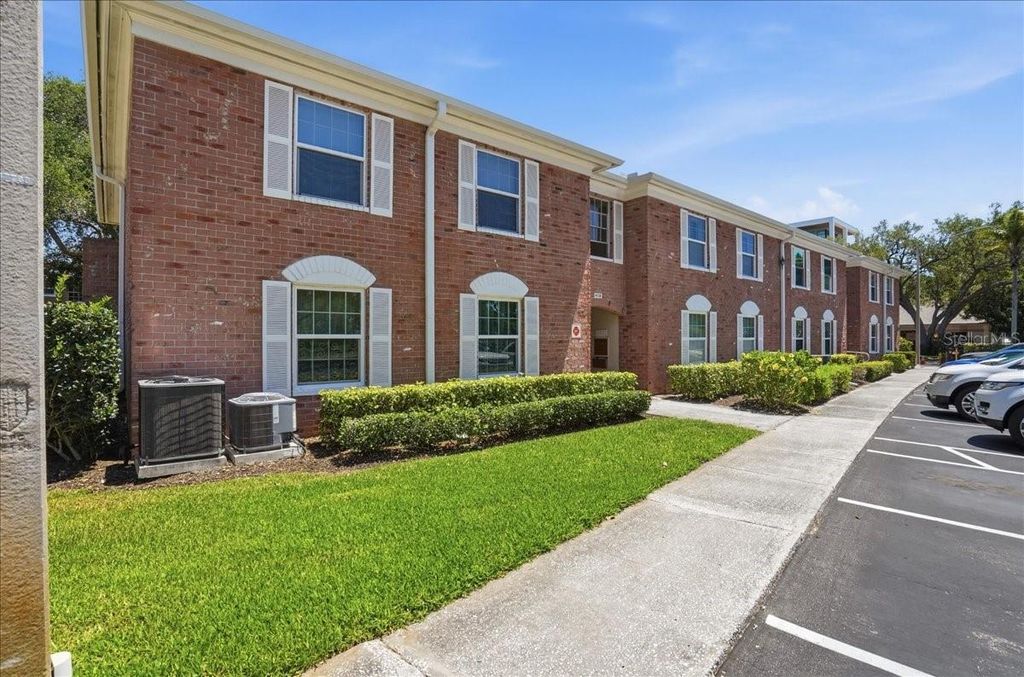 4138 37TH STREET S 144, St Petersburg, FL 33711