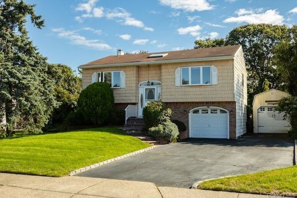 45 Rudder Drive, Holtsville, NY 11742 — photo 3