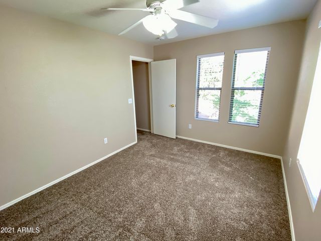 2460 S NIELSON Street, Gilbert, AZ 85295