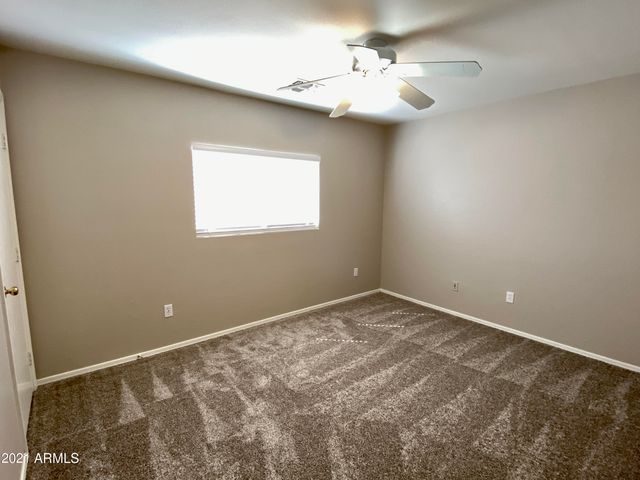 2460 S NIELSON Street, Gilbert, AZ 85295