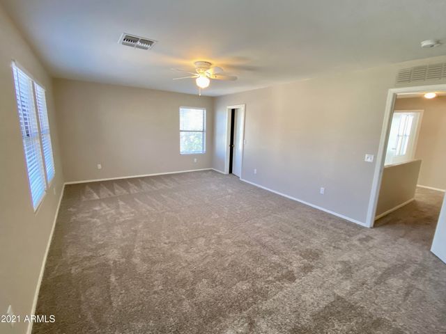 2460 S NIELSON Street, Gilbert, AZ 85295