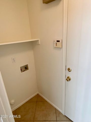 2460 S NIELSON Street, Gilbert, AZ 85295