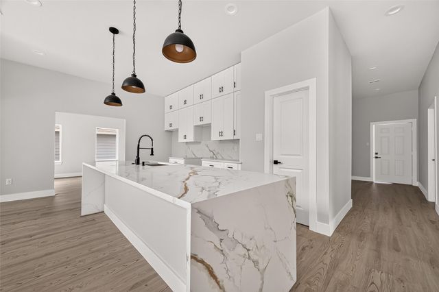 13538 Raven Hill Drive, Cypress, TX 77429