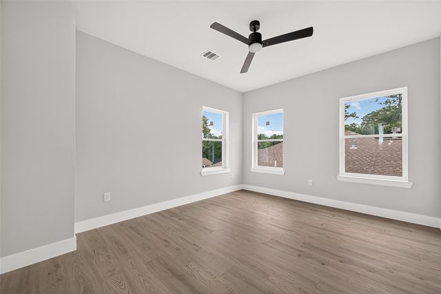13538 Raven Hill Drive, Cypress, TX 77429