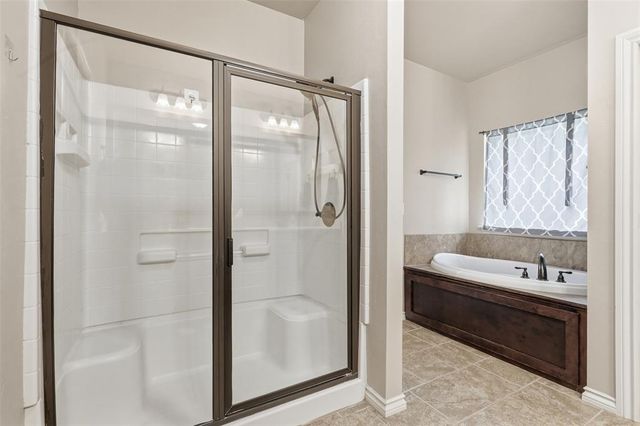 20301 Bow Xing, Newalla, OK 74857