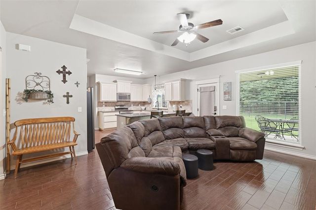20301 Bow Xing, Newalla, OK 74857