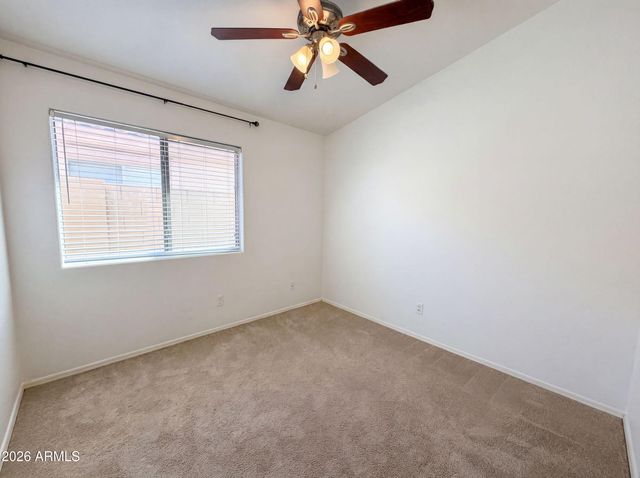 3951 E TIMBERLINE Road, Gilbert, AZ 85297