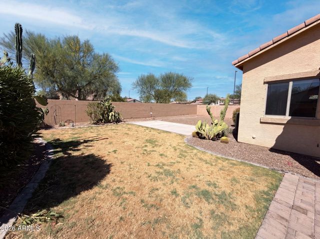 3951 E TIMBERLINE Road, Gilbert, AZ 85297