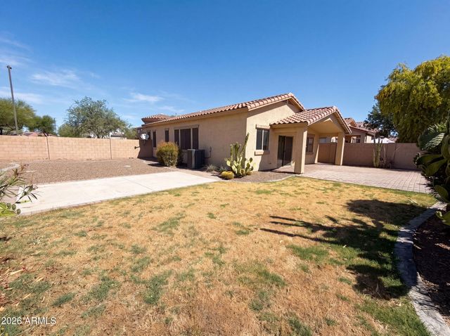 3951 E TIMBERLINE Road, Gilbert, AZ 85297