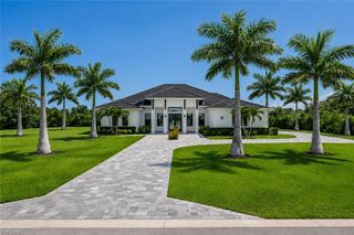 9974 Winterview DR, Naples, FL 34109