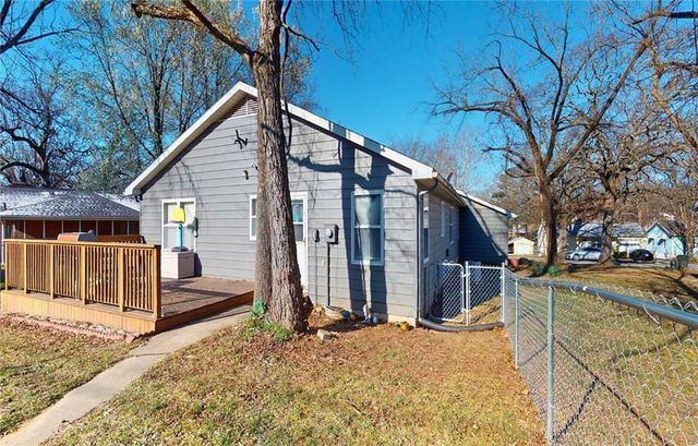 511 S Clay Street, Nevada, MO 64772