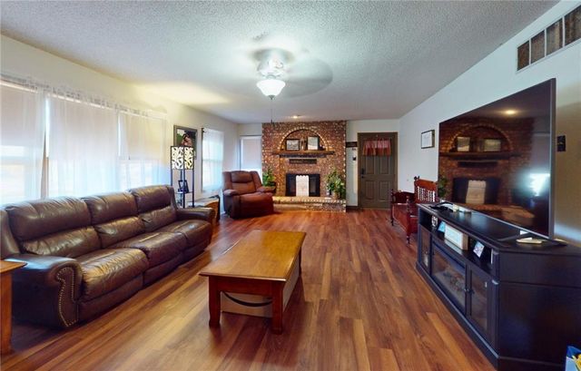 511 S Clay Street, Nevada, MO 64772