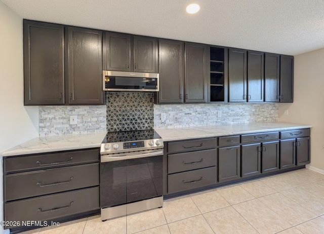 12171 BASALT Drive N, Jacksonville, FL 32246