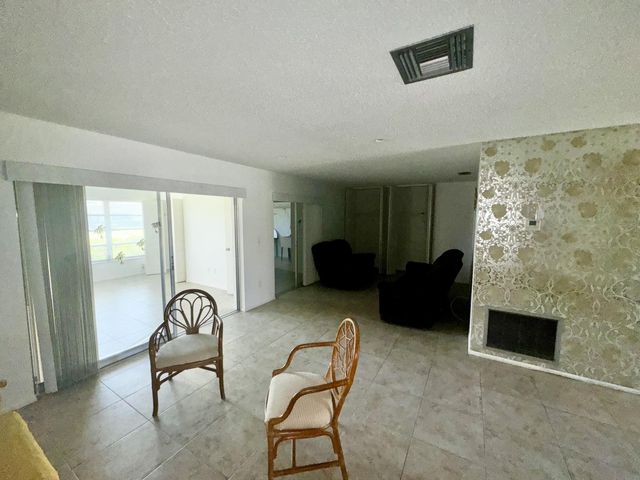 5725 E Fernley Dr Drive E 65, West Palm Beach, FL 33415
