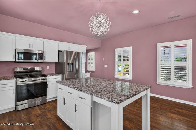 829 E Chestnut St, Louisville, KY 40204