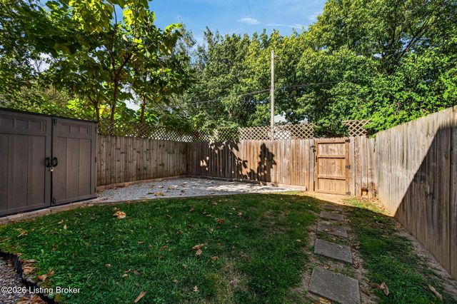 829 E Chestnut St, Louisville, KY 40204