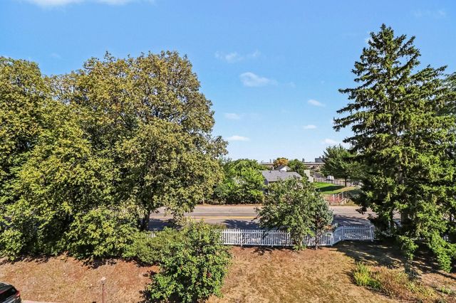 1306 Boardwalk Place, Minneapolis, MN 55411