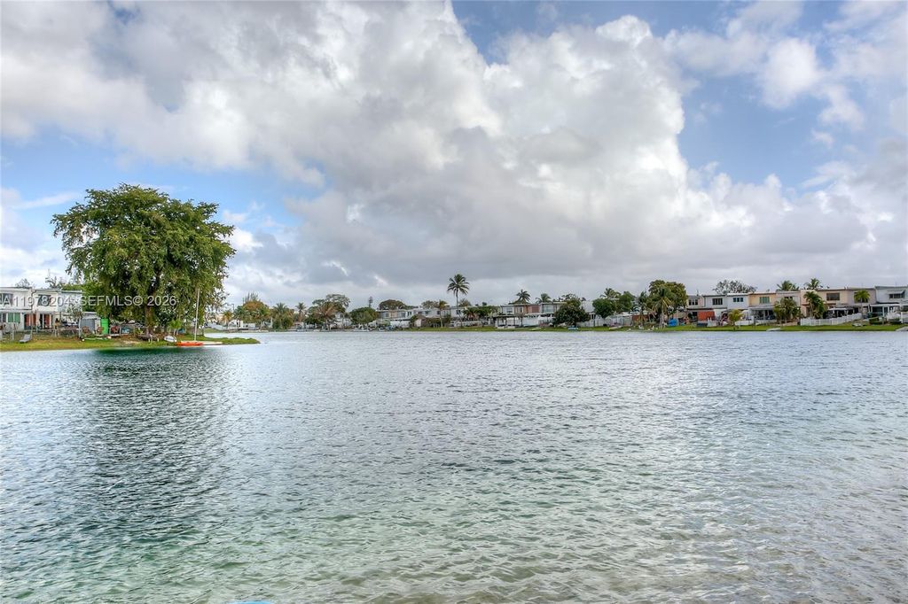 7389 W 18th Ave, Hialeah, FL 33014