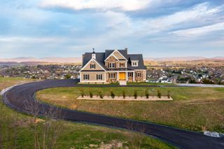 243 BARRENRIDGE RD, Staunton, VA 24401