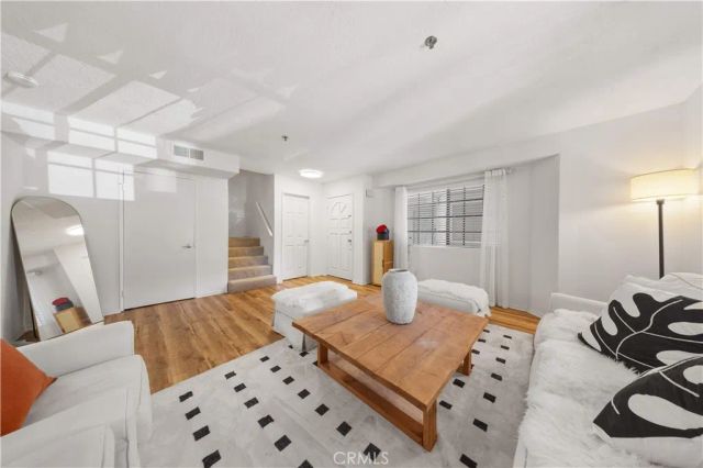 25 Palmetto Dr A, Alhambra, CA 91801