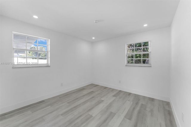 18611 NW 28th Pl, Miami Gardens, FL 33056