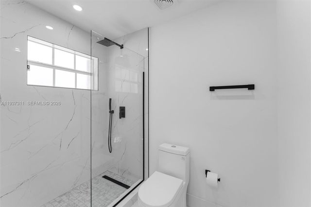 18611 NW 28th Pl, Miami Gardens, FL 33056