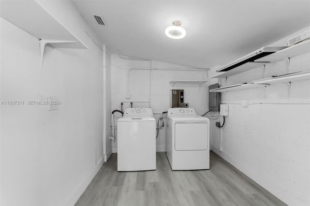 18611 NW 28th Pl, Miami Gardens, FL 33056