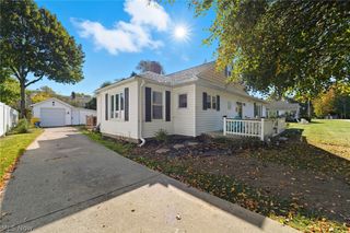 1122 Locust Drive, Ashtabula, OH 44004