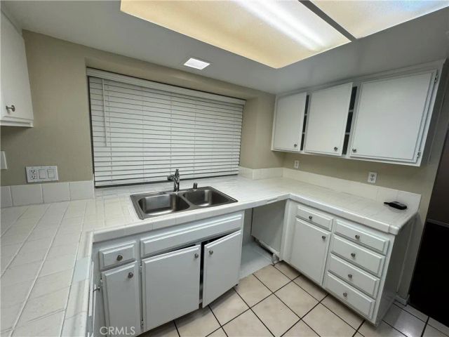 1160 Garnet, Palmdale, CA 93550