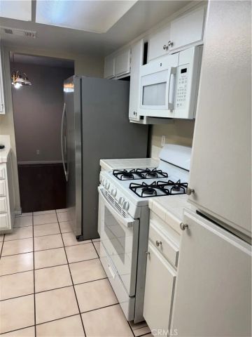 1160 Garnet, Palmdale, CA 93550