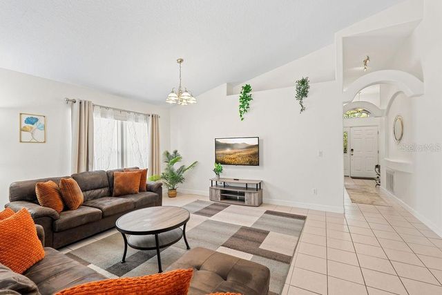 620 OLD BRIDGE CIRCLE, Davenport, FL 33897