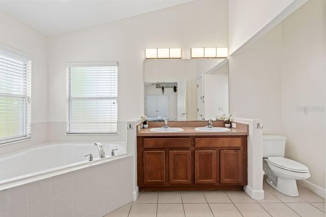 620 OLD BRIDGE CIRCLE, Davenport, FL 33897