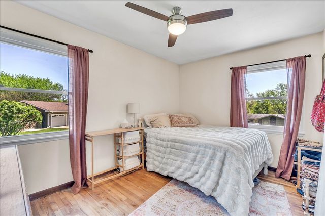 2407 117th Avenue Court W, Milan, IL 61264