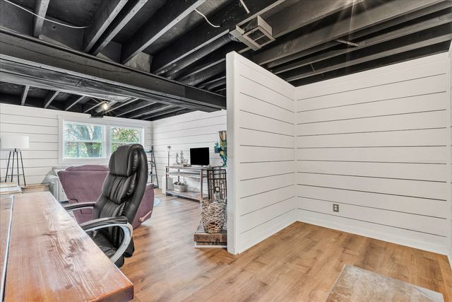 2407 117th Avenue Court W, Milan, IL 61264
