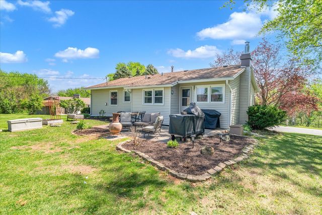 2407 117th Avenue Court W, Milan, IL 61264