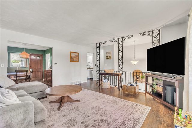 2407 117th Avenue Court W, Milan, IL 61264