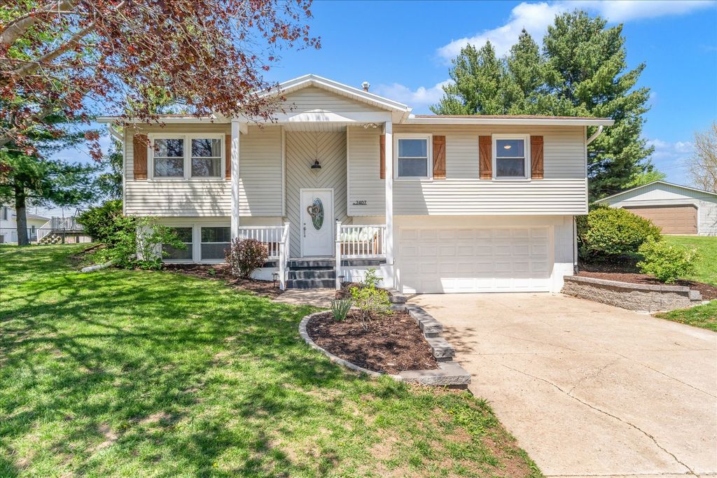 2407 117th Avenue Court W, Milan, IL 61264
